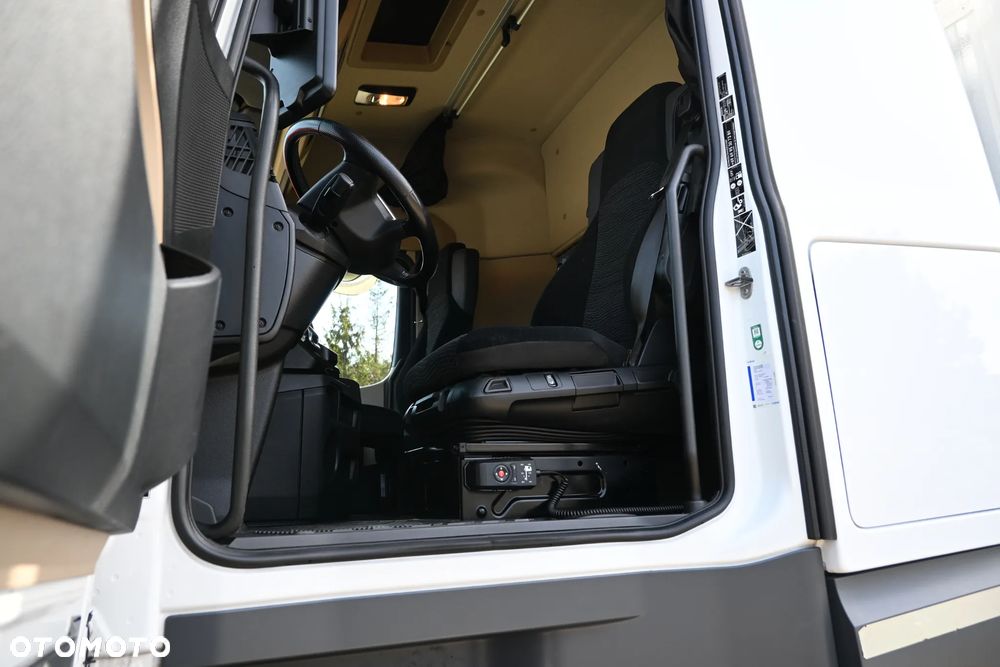 Mercedes-Benz Actros Chłodnia - 16