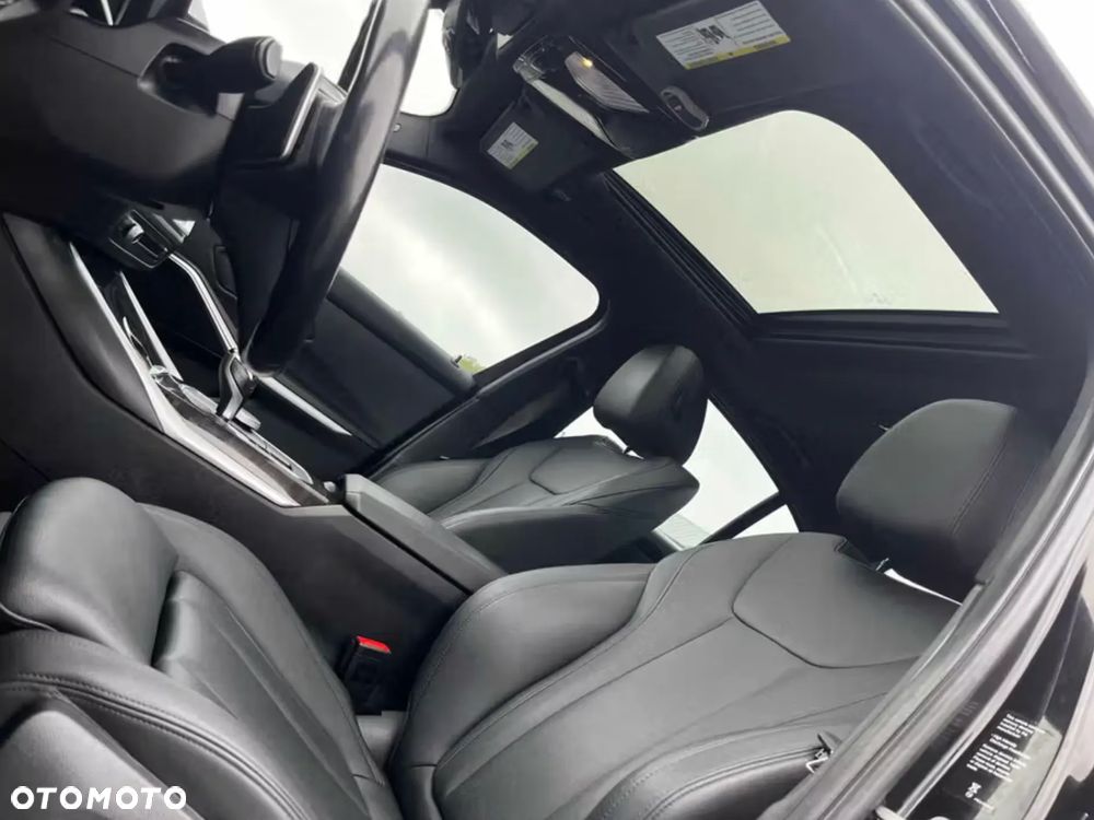 BMW Seria 3 330i xDrive Edition M Sport Shadow - 15