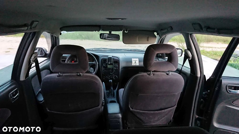 Toyota Avensis 2.0 D-4D Sol - 18