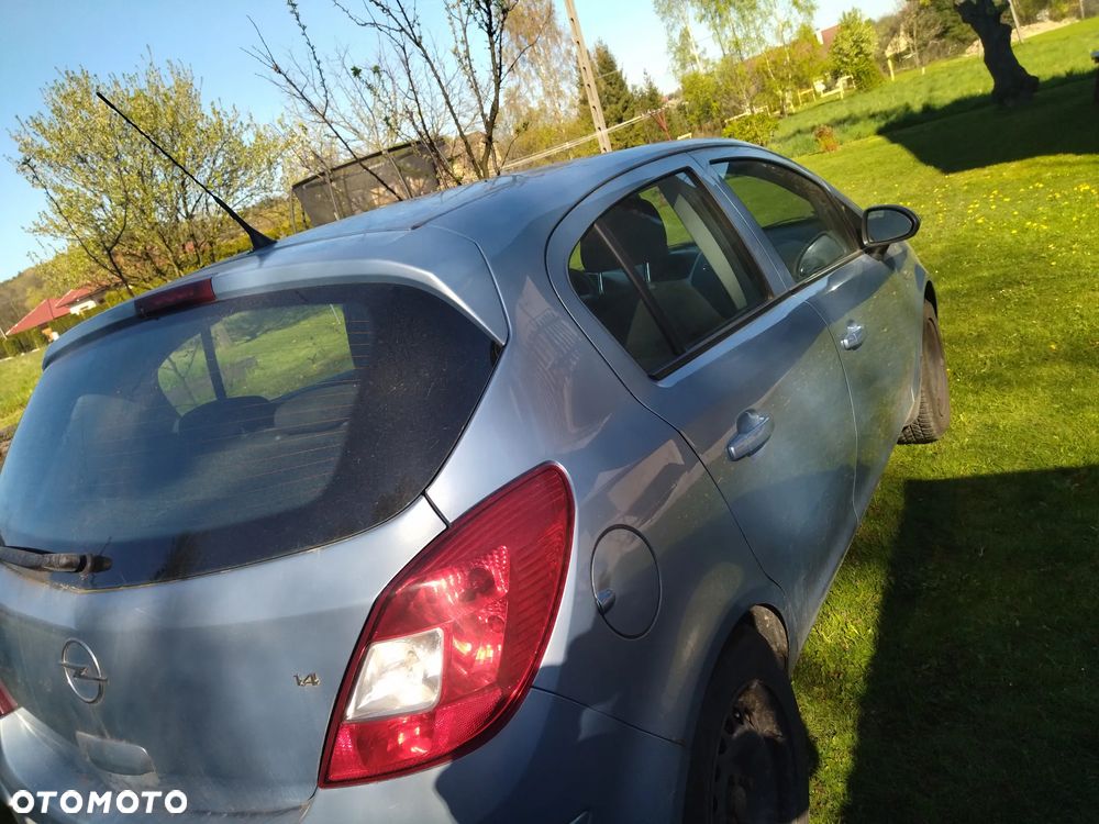 Opel Corsa 1.4 16V Enjoy - 1