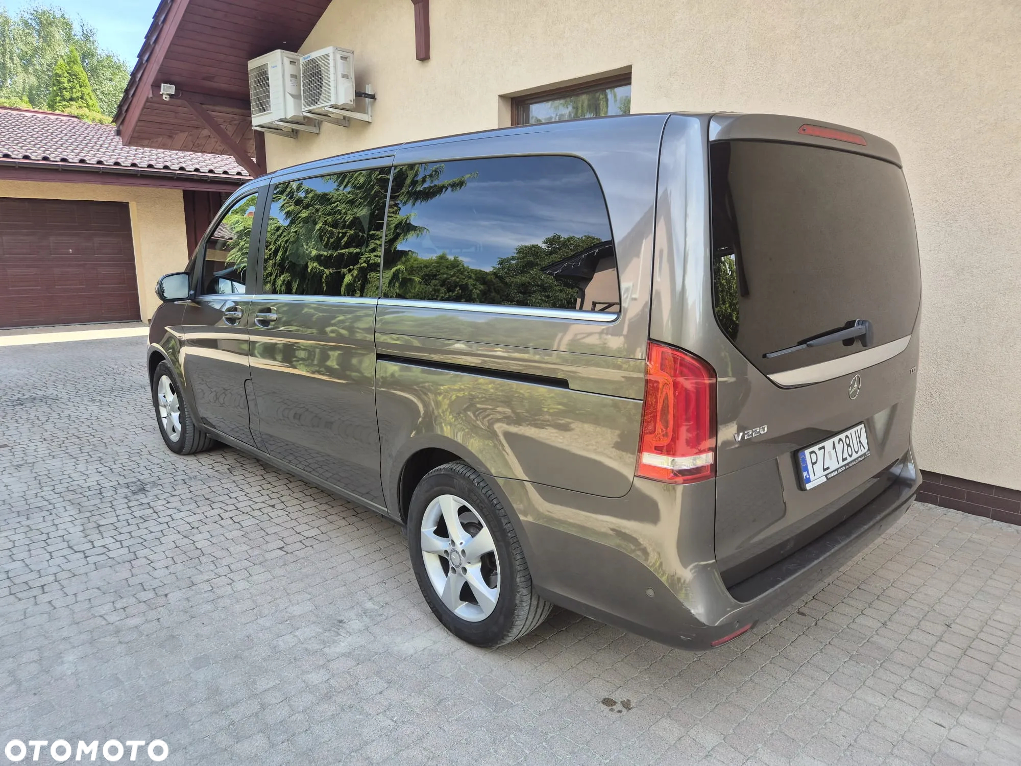 Mercedes-Benz Klasa V 220 CDI Avantgarde 7G-Tronic (d³ugi) - 5