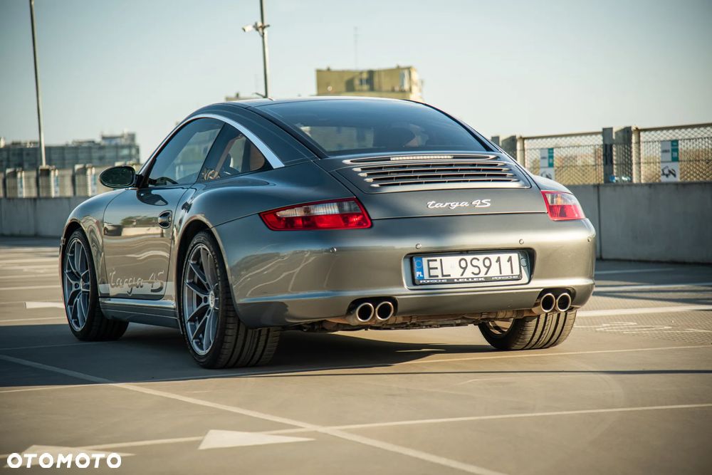 Porsche 911 - 19