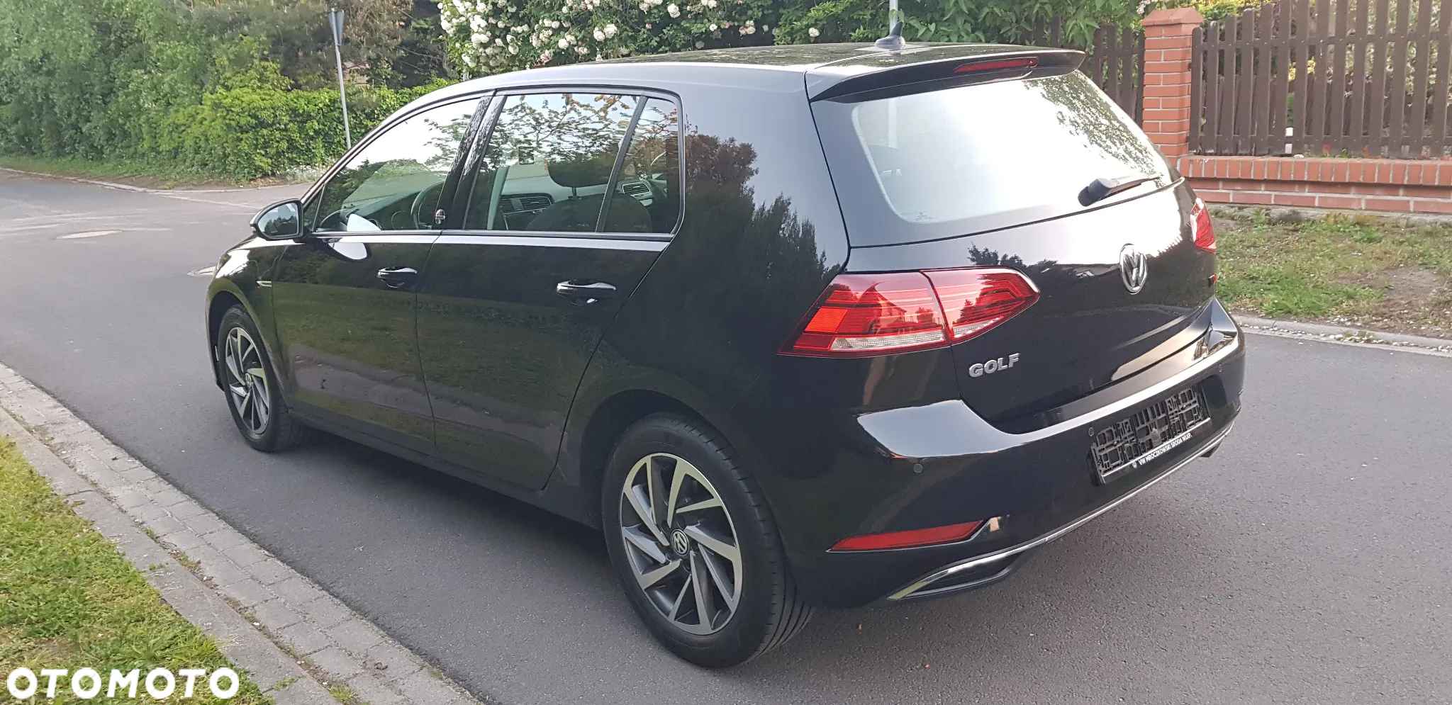 Volkswagen Golf 2.0 TDI DSG Sound - 13