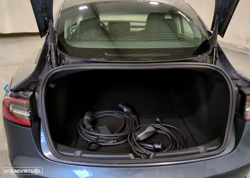 Tesla Model 3 Standard Range Plus RWD - 4
