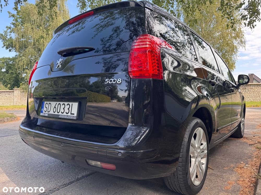 Peugeot 5008 2.0 HDi Allure 7os - 9