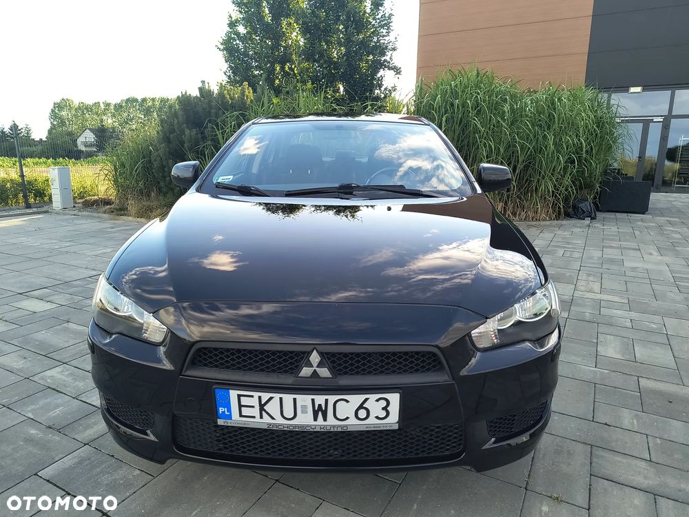 Mitsubishi Lancer 1.8 Invite - 3