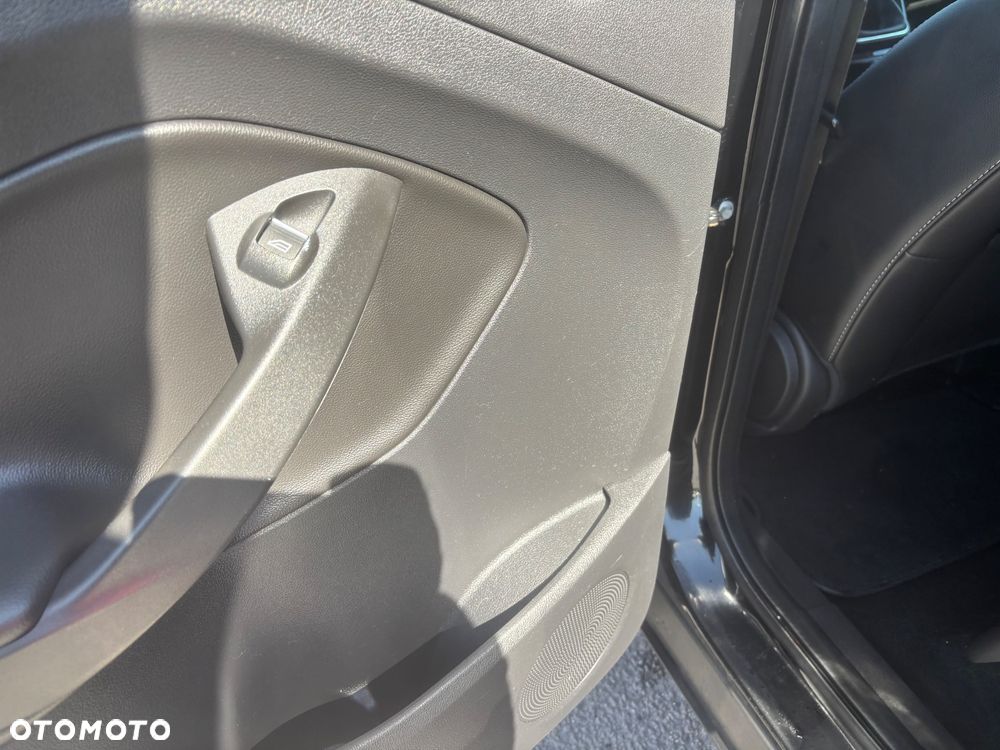 Ford Kuga 1.5 EcoBoost 2x4 Titanium - 25