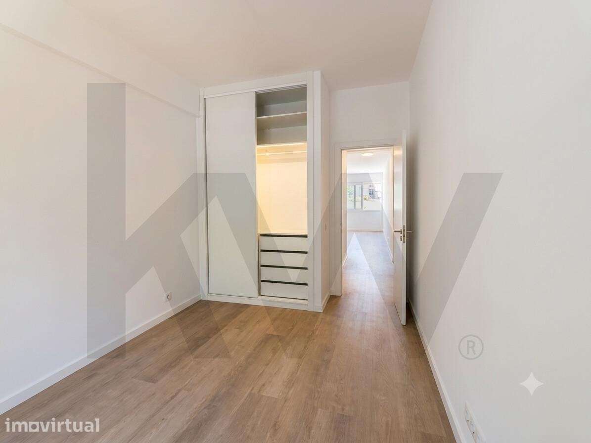 T1 Totalmente Renovado em Paço de Arcos, Oeiras - Grande imagem: 5/9