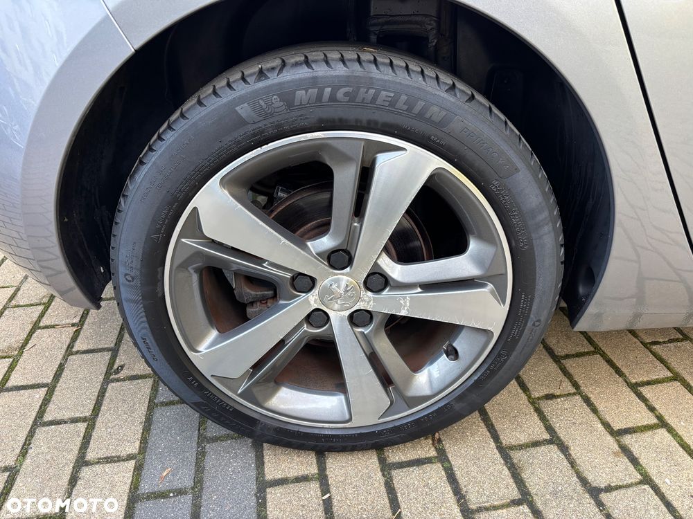 Peugeot 308 1.2 PureTech GPF Active Pack Business S&S - 4