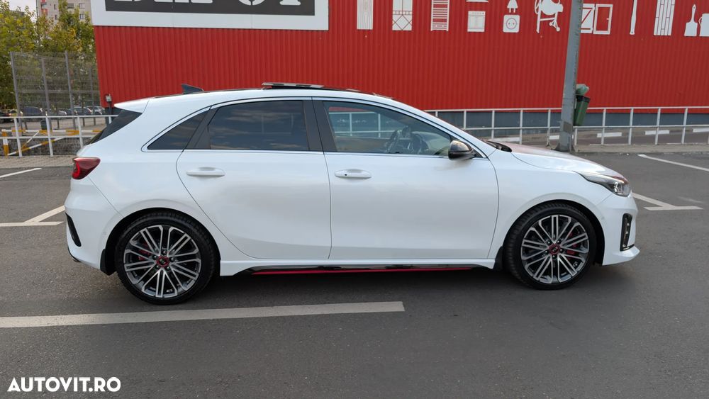 Kia Ceed 1.6 T-GDI GT - 7