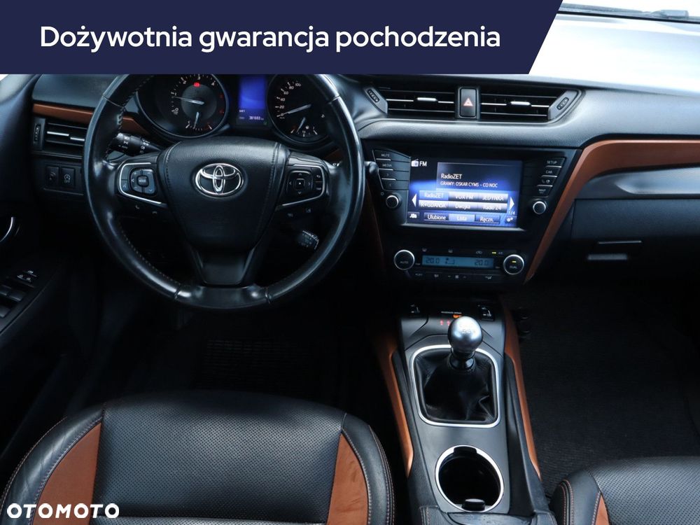 Toyota Avensis - 9