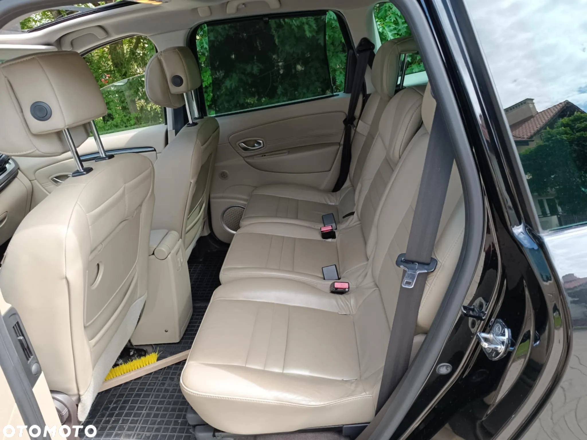 Renault Scenic 2.0 dCi Privilege - 11
