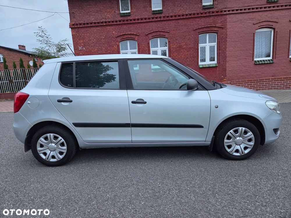 Skoda Fabia 1.4 16V Elegance Plus - 5