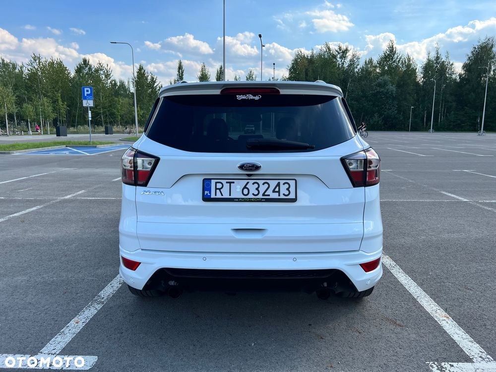 Ford Kuga 2.0 TDCi 2x4 ST-Line - 6