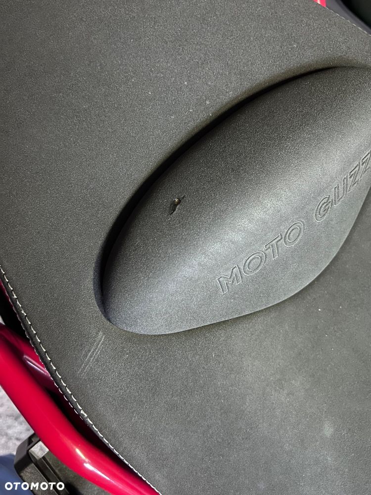 Moto Guzzi V85 - 15