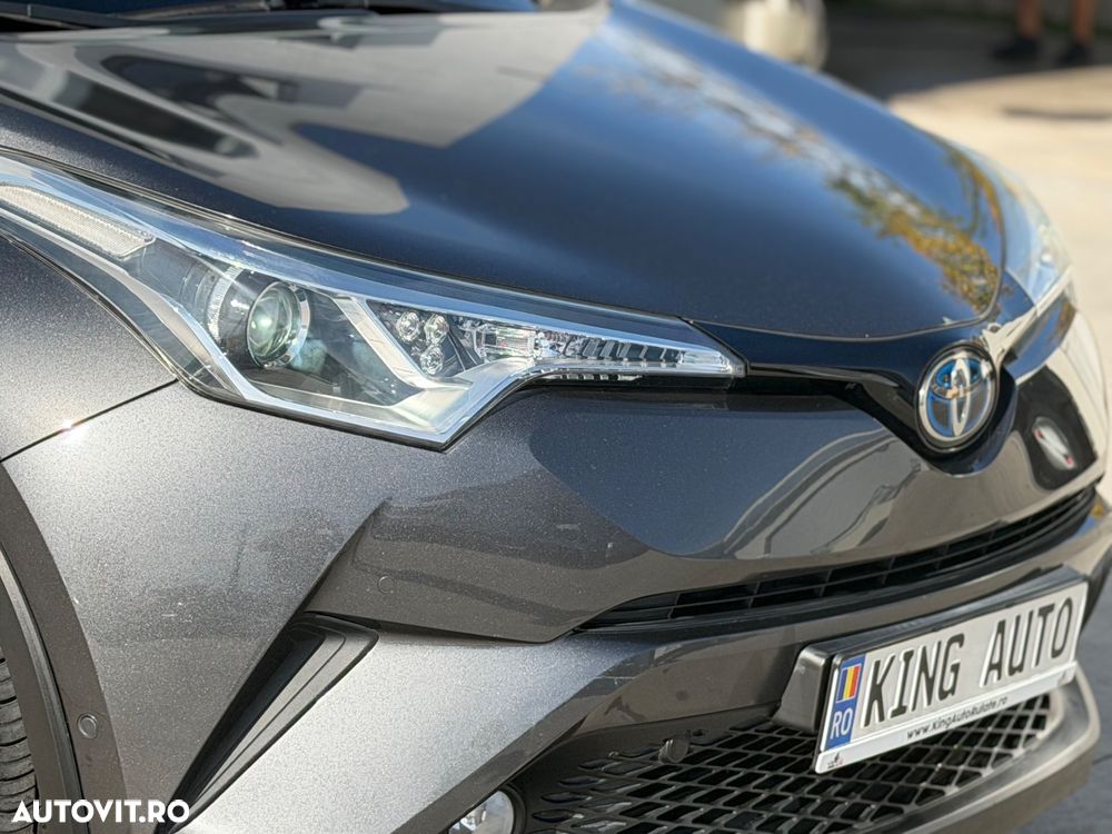 Toyota C-HR Hybrid Lounge - 18