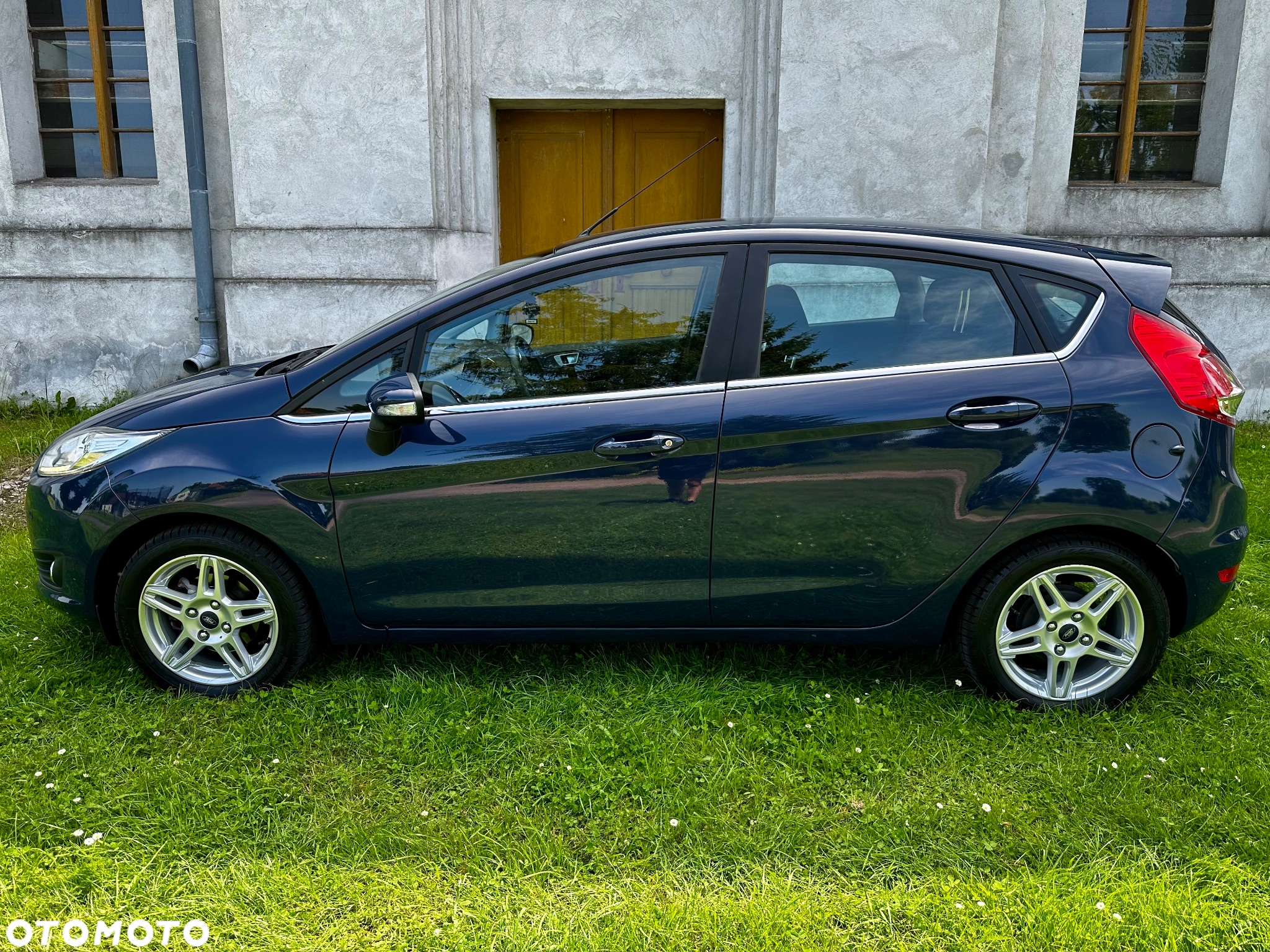 Ford Fiesta 1.0 EcoBoost S&S TITANIUM - 8