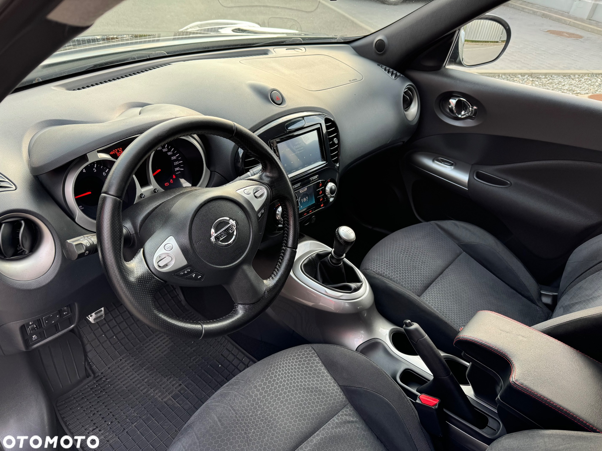 Nissan Juke 1.6 T N-Tec - 5