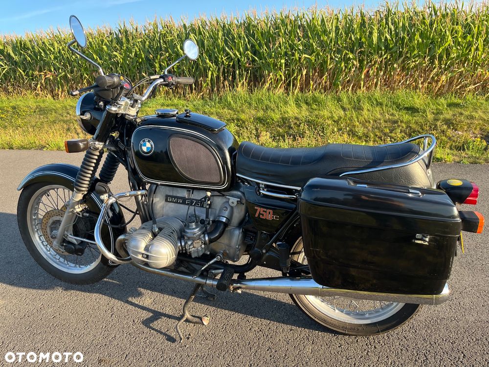 BMW R - 1