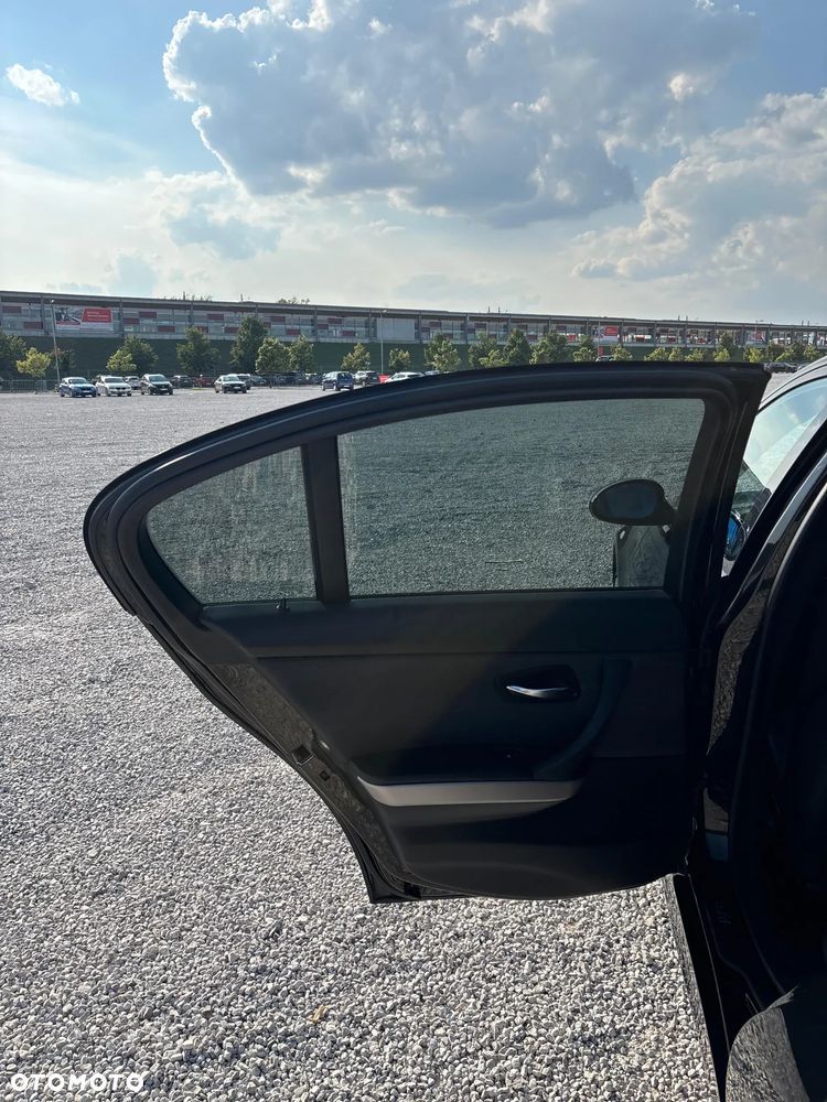BMW Seria 3 - 21