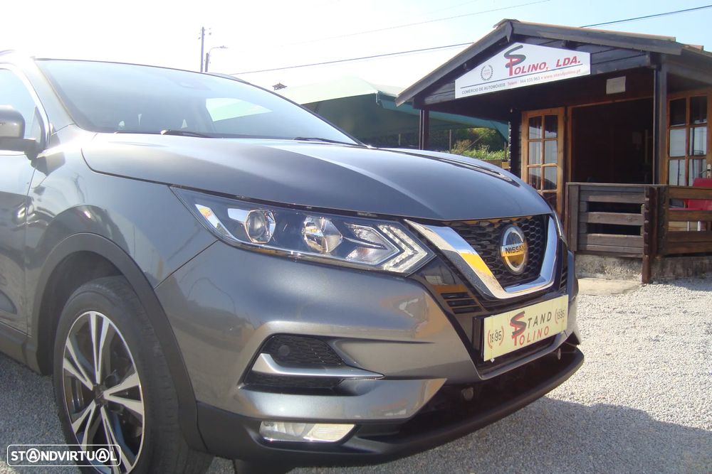 Nissan Qashqai 1.5 dCi N-Connecta J18+Led - 2