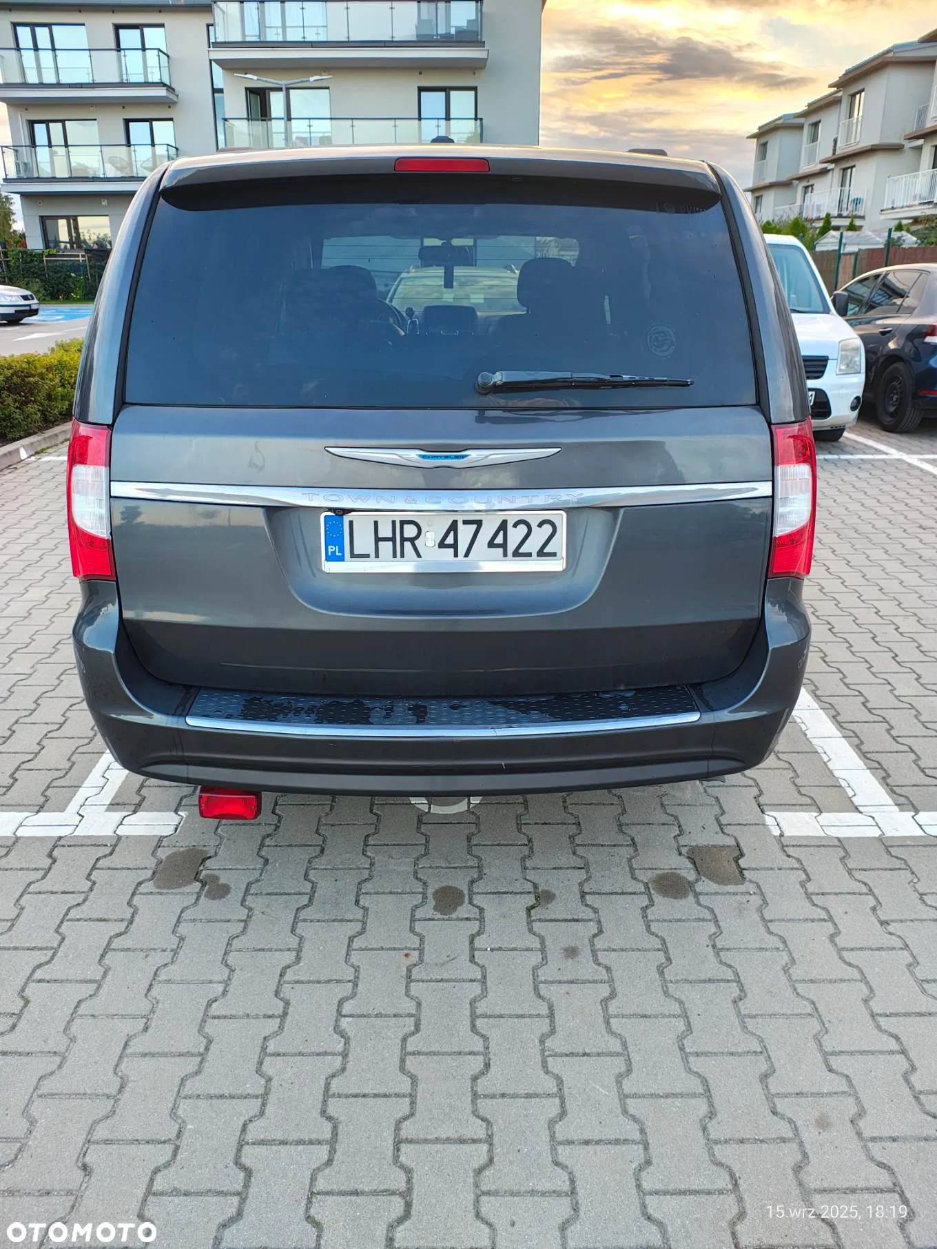 Chrysler Town & Country 3.6 Touring - 4