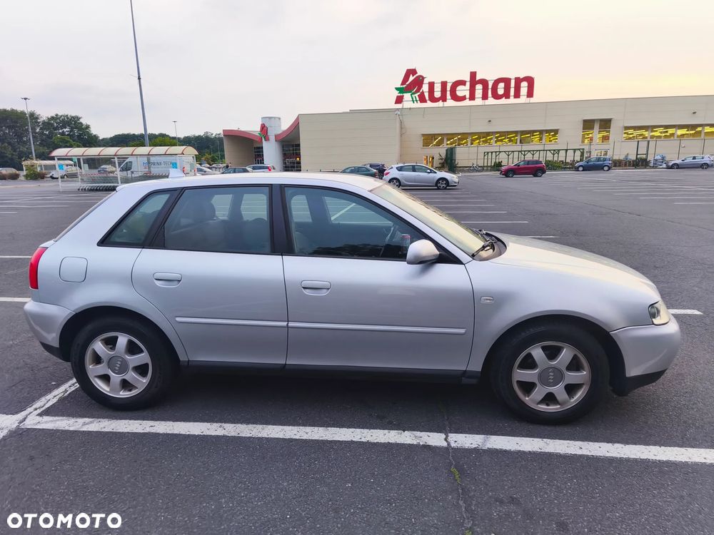 Audi A3 Sportback - 4
