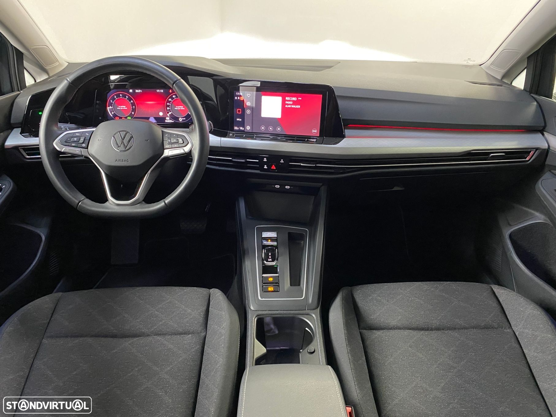 VW Golf 1.0 eTSI Life DSG - 7