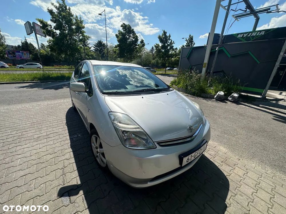 Toyota Prius 1.5 VVT-i Sol - 4