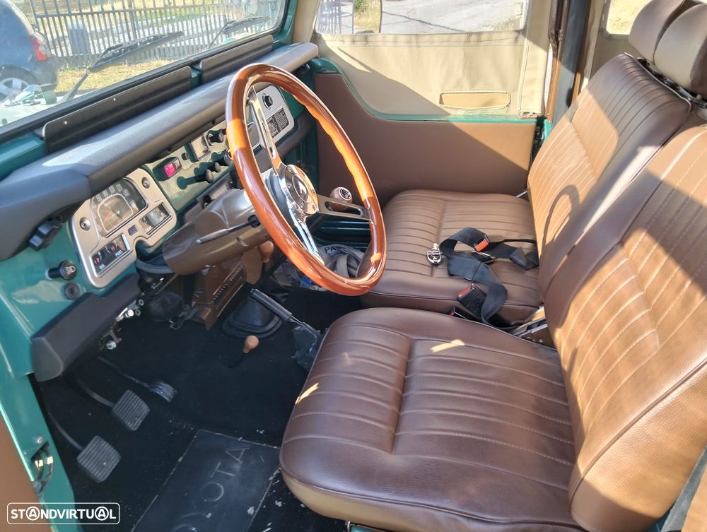 Toyota Land Cruiser - 10