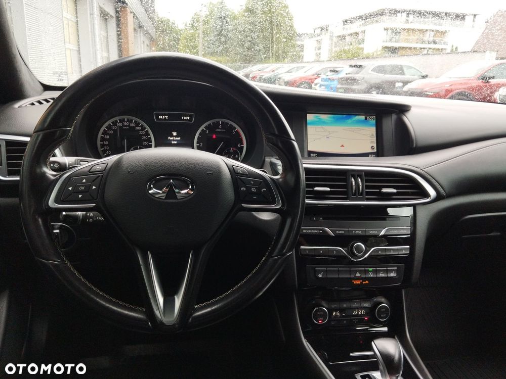 Infiniti QX30 2.2d Premium AWD 7DCT - 12
