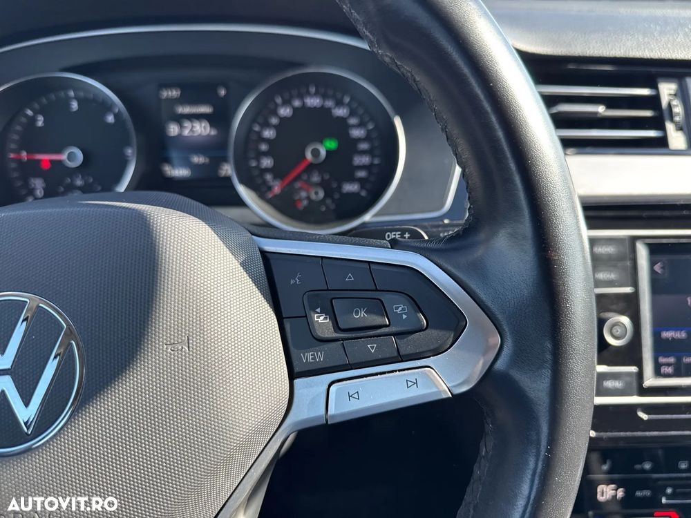 Volkswagen Passat 2.0 TDI DSG Comfortline - 18
