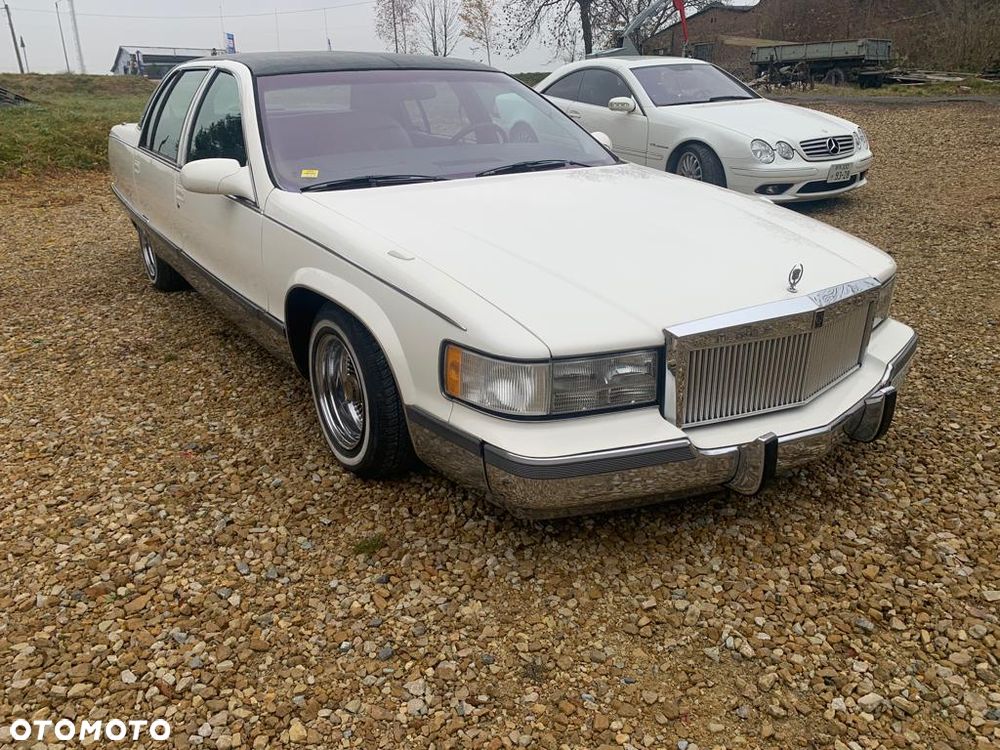 Cadillac Fleetwood - 27