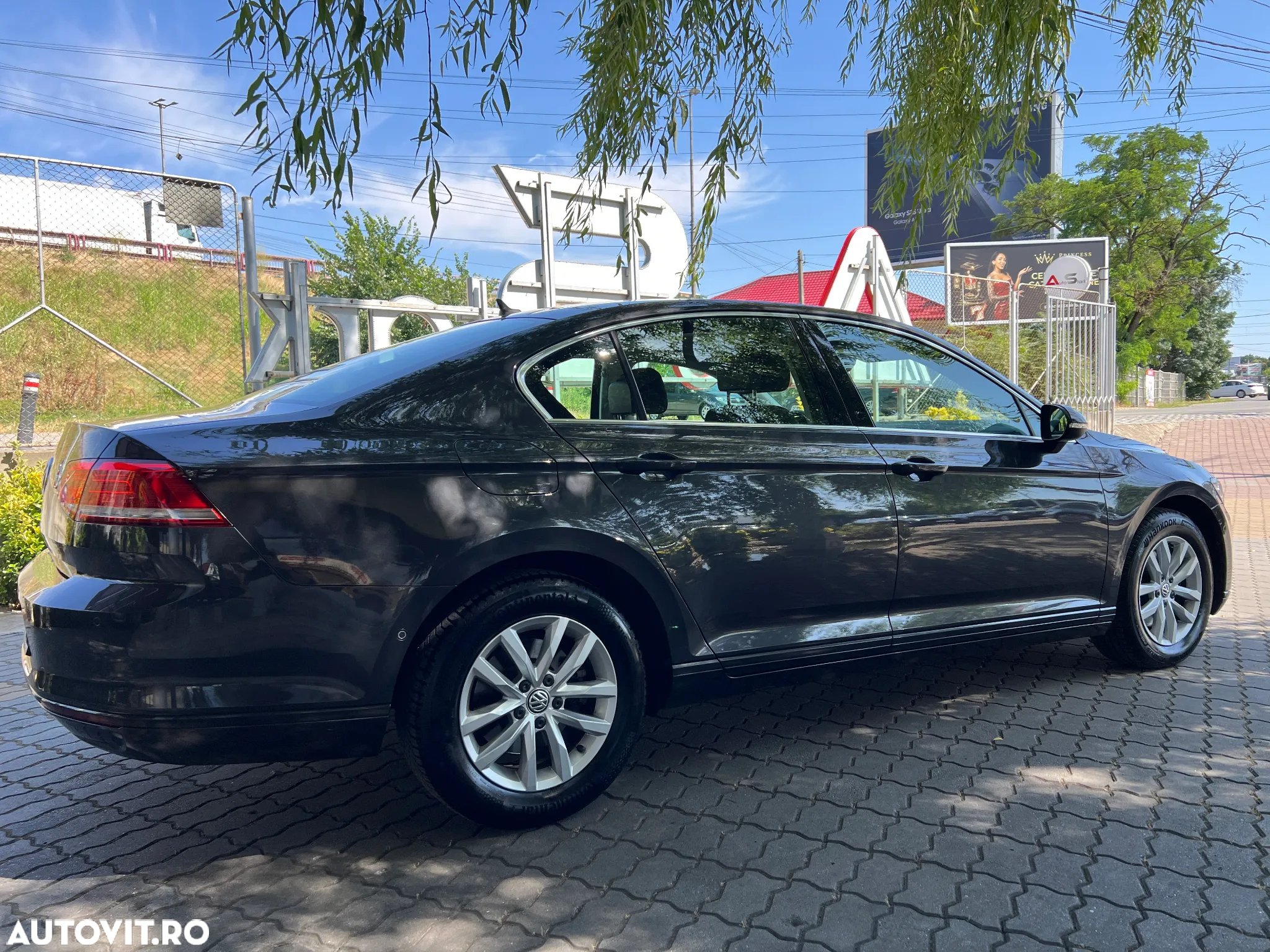 Volkswagen Passat 2.0 TDI (BlueMotion Technology) DSG Comfortline - 15
