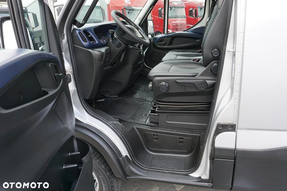 Iveco / DAILY / 70C18 / 3,0 - 180 KM / HI - MATIC / MAXI / 91 000 KM - 22