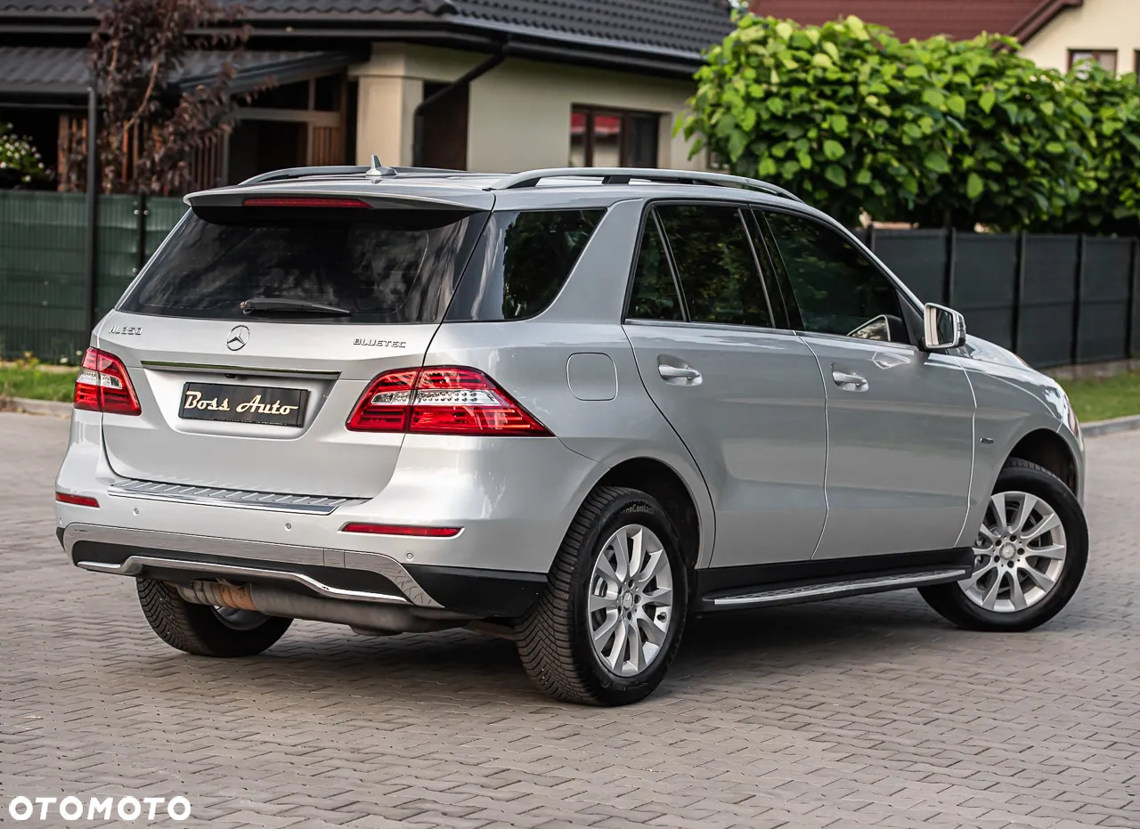 Mercedes-Benz ML 350 BlueTec 4-Matic - 13