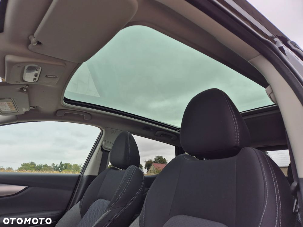 Nissan Qashqai 1.3 DIG-T N-CONNECTA - 19