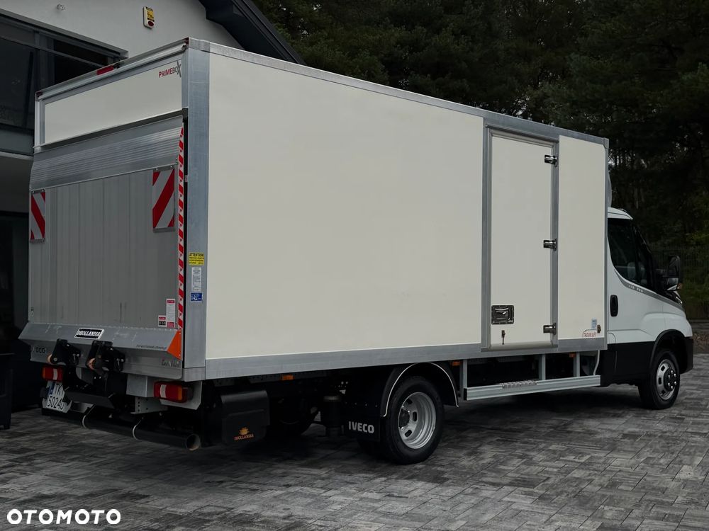 Iveco 35/50c180 Kontener 4.9m + Winda 750kg / Najbogatsze wyposażenie / Poduszki AIRPRO / Automatyczna skrzynia / Ledy / Nowe opony / Zarejestrowany FV23% - 13