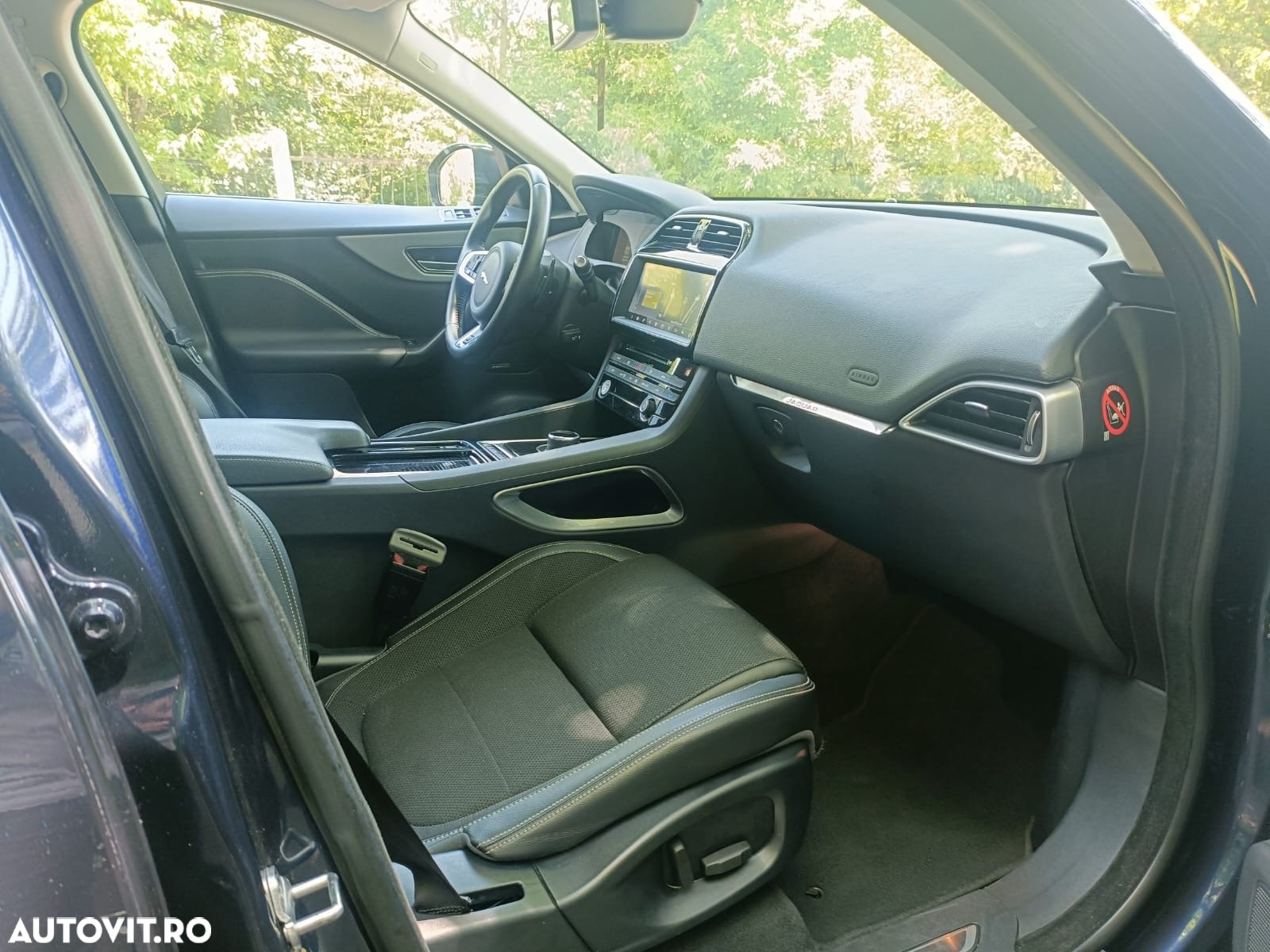 Jaguar F-Pace 20d AWD Aut. R-Sport - 16