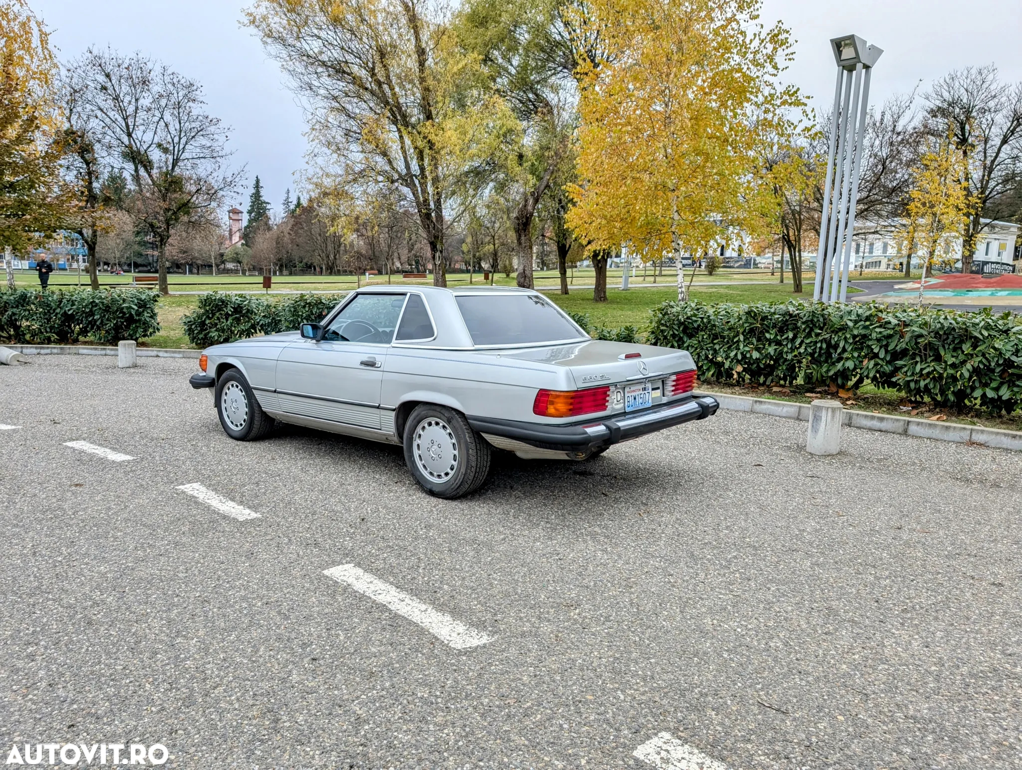 Mercedes-Benz SL - 24