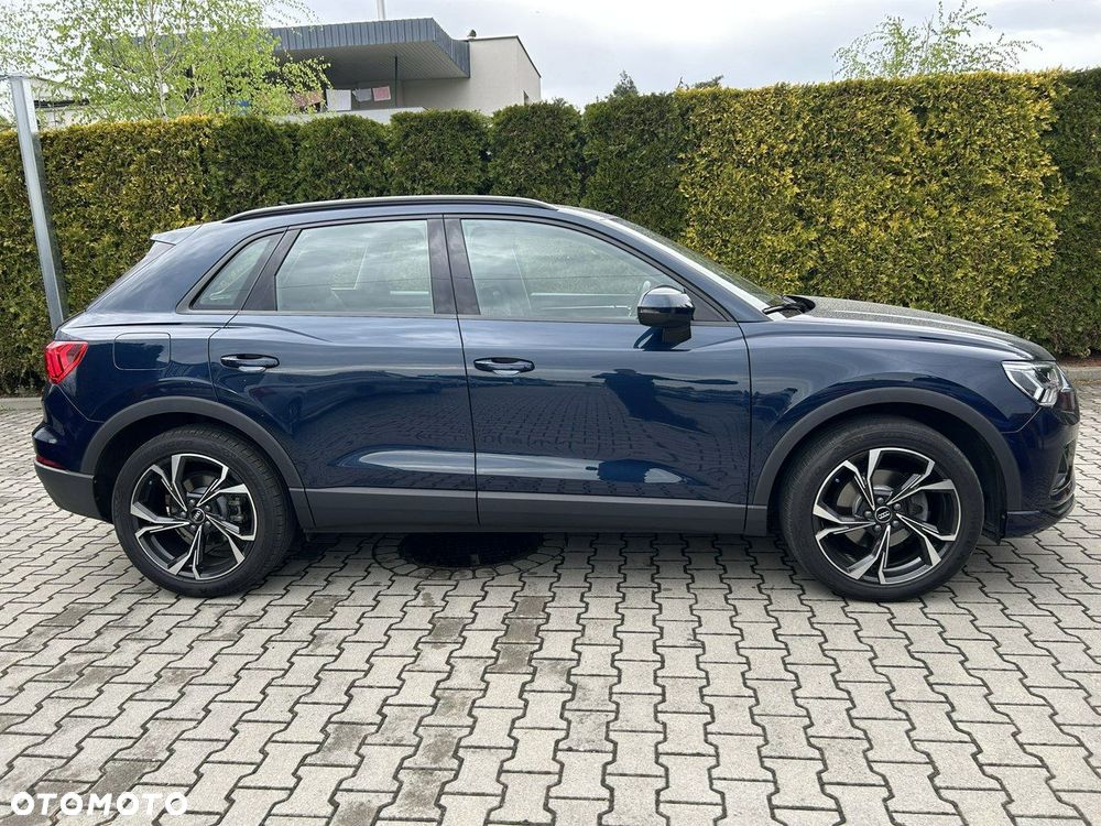 Audi Q3 35 TFSI S tronic - 4