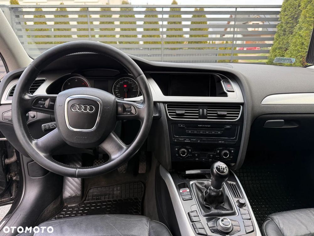 Audi A4 Avant 2.0 TDI - 13