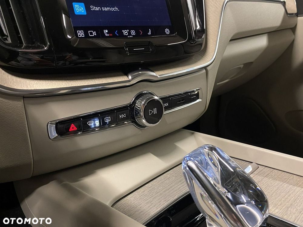Volvo XC 60 - 35