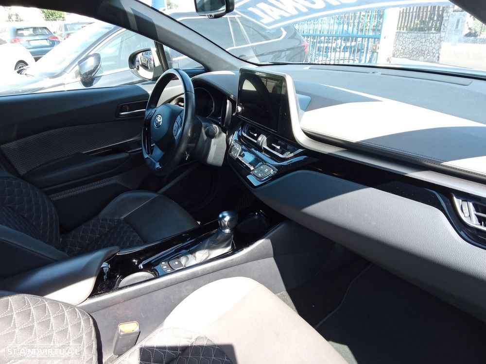 Toyota C-HR 1.8 Hybrid Exclusive - 23