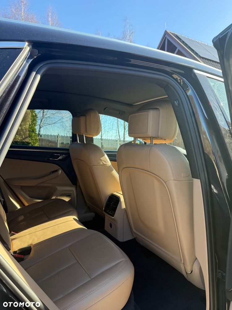 Porsche Macan Standard - 17