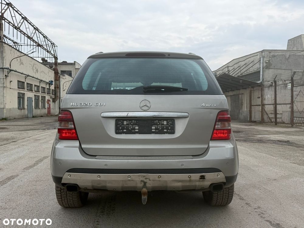 Mercedes-Benz ML 320 CDI 4Matic 7G-TRONIC - 6