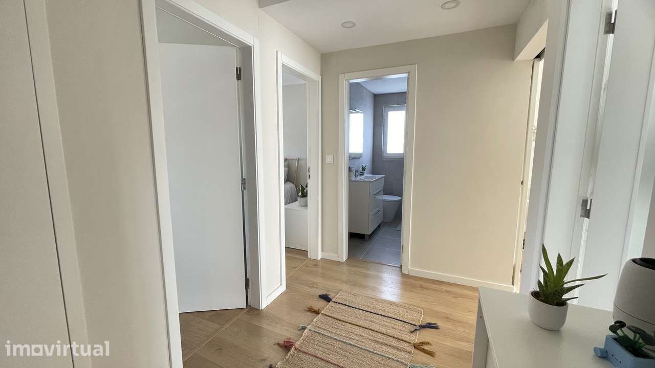 Apartamento T2 | Luz Natural | A 5 Minutos a Pé do Metro de Odivelas - Grande imagem: 4/19