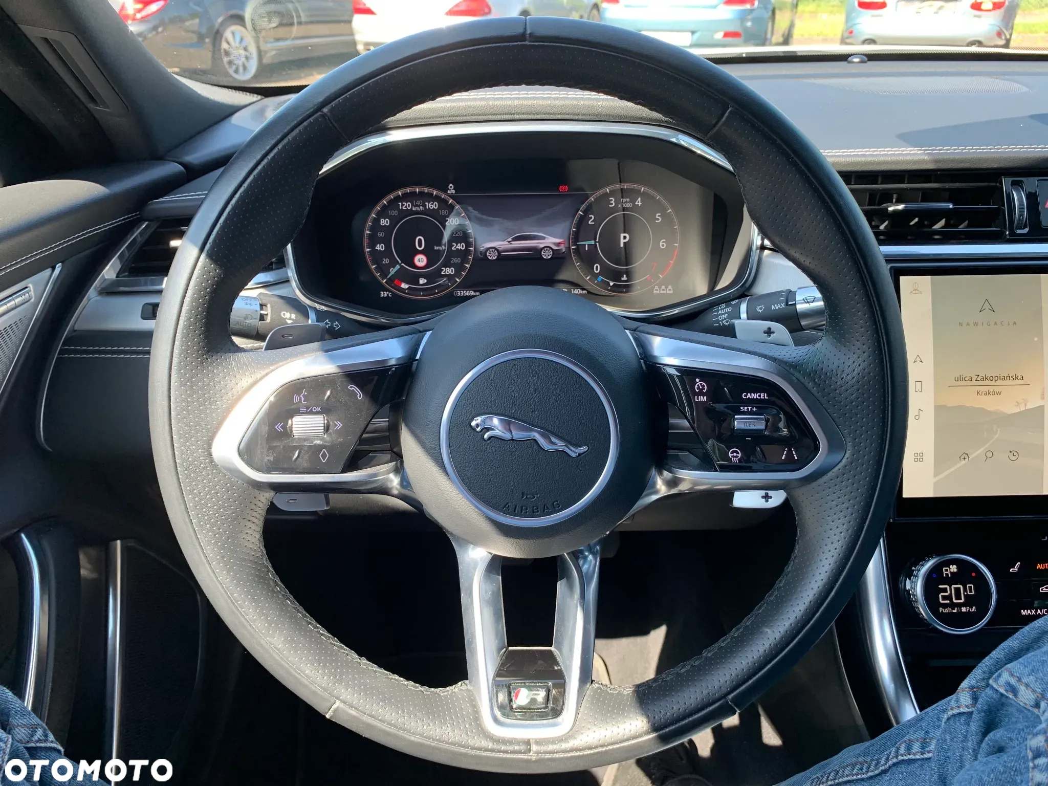 Jaguar XF 2.0 P250 R-Dynamic SE - 20