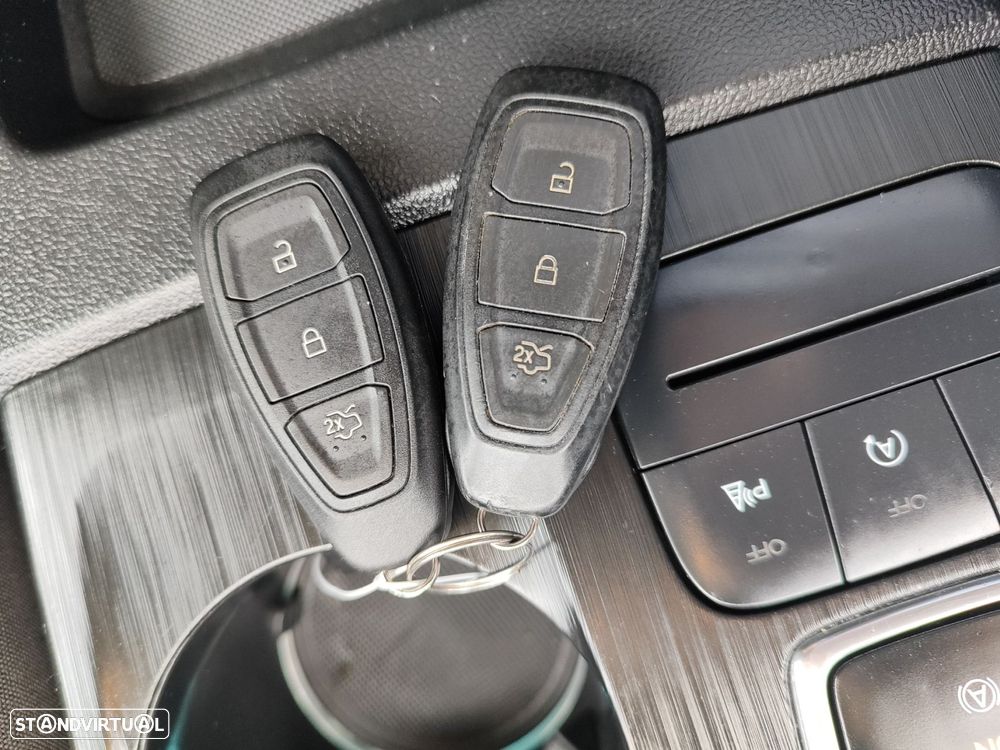 Ford Focus 1.5 TDCi ECOBlue Connected Aut. - 21