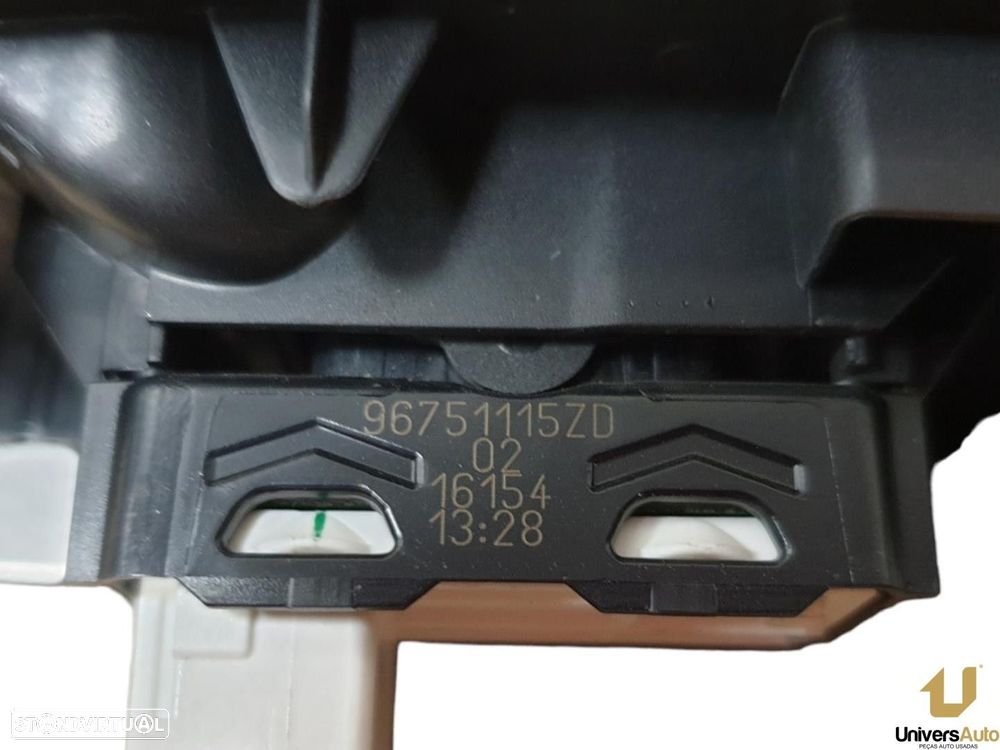 COMANDO ELEVADOR DE VIDRO FRONTAL DIREITO PEUGEOT 208 2016 -96751115ZD - 2